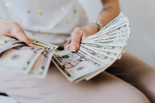 Cómo ahorrar dinero en 2026: métodos y consejos